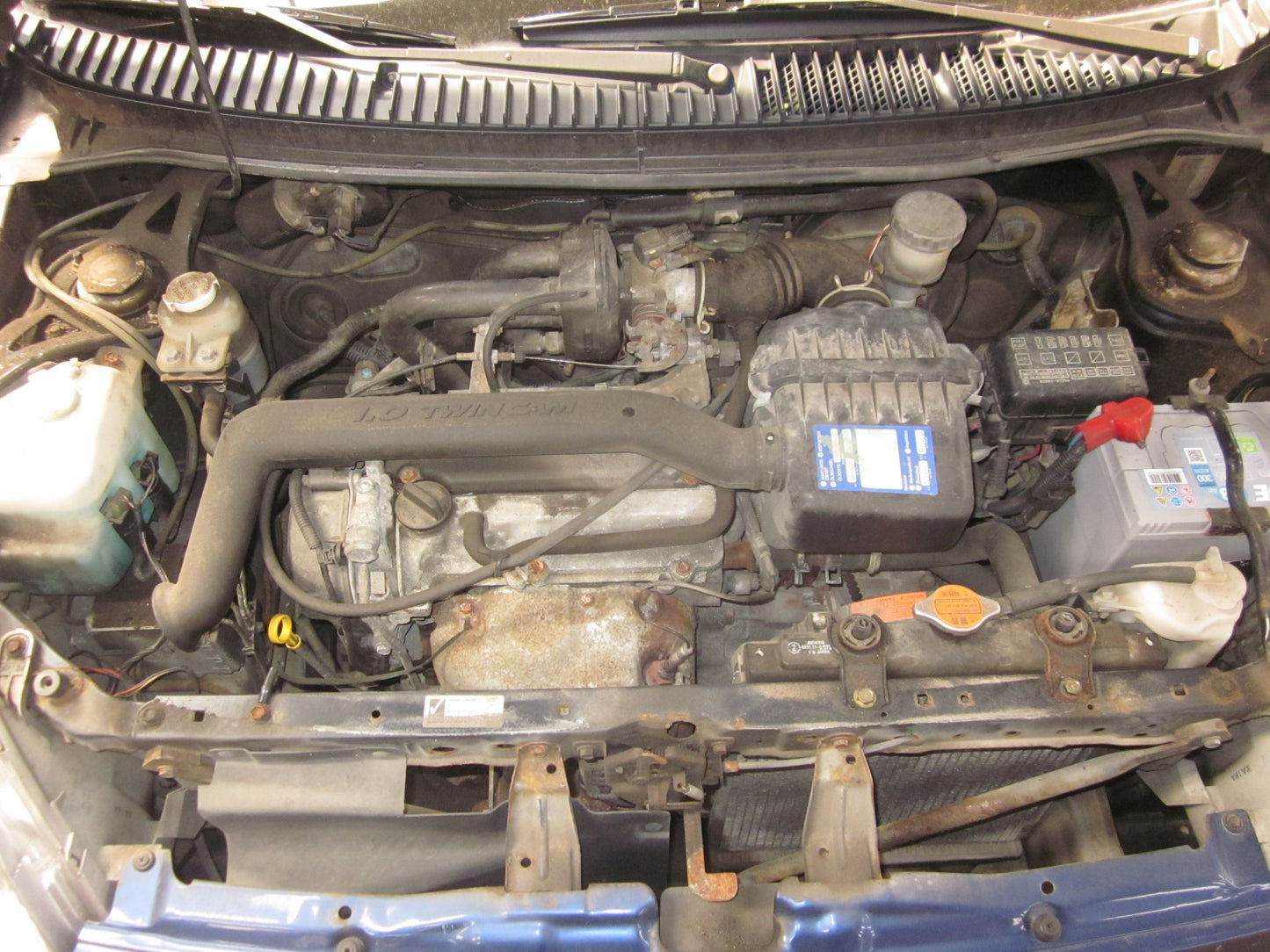 Daihatsu Sirion Pluk-Selv-Bil Med OEM Nr. Ophugger Fra Daihatsu Ophugger
