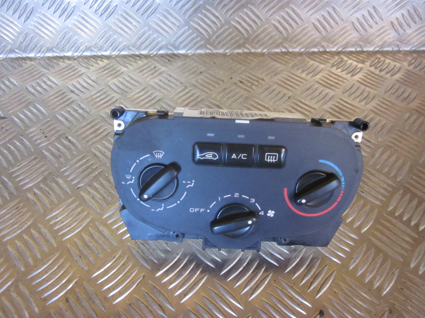 Peugeot 307 Varmeregulering Med OEM Nr. Ophugger Fra Peugeot Ophugger