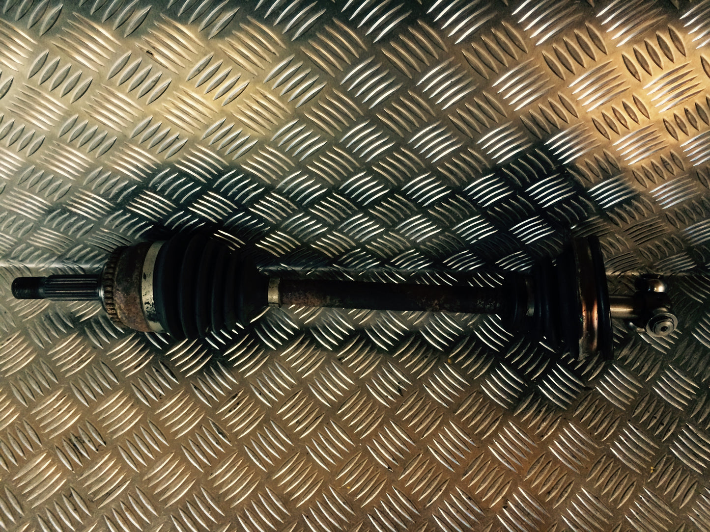 Volvo S40/V40 Trækaksel For V Med OEM Nr. Ophugger Fra Volvo Ophugger