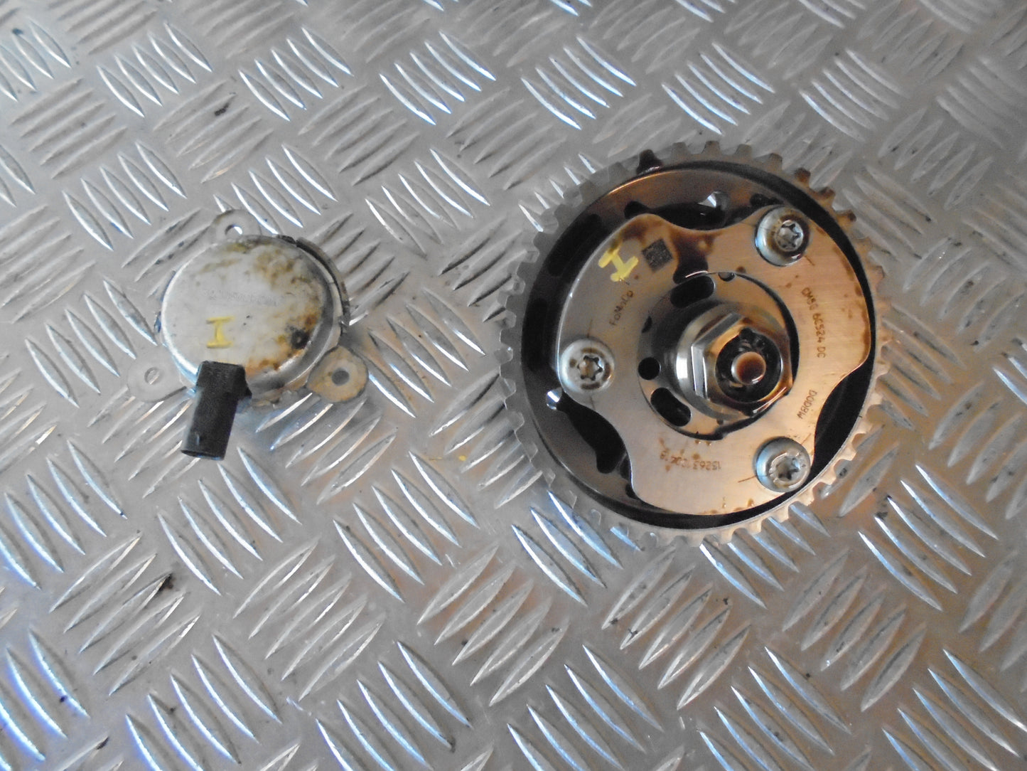 Ford Fiesta 7 Knastakselhjul Med OEM Nr. Ophugger Fra Ford Ophugger