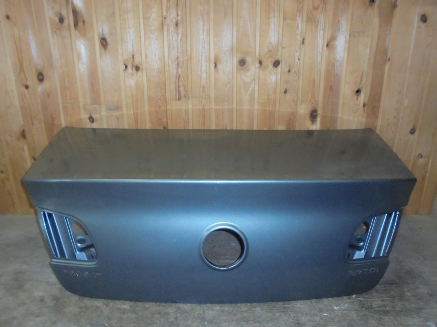 VW Passat 3C Bagklap Med OEM Nr. 3C5827025H Fra VW Ophugger