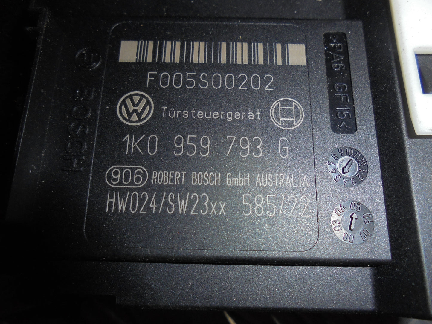 VW Passat 3C Rudemotor - Rudehejs Med OEM Nr. Ophugger Fra VW Ophugger