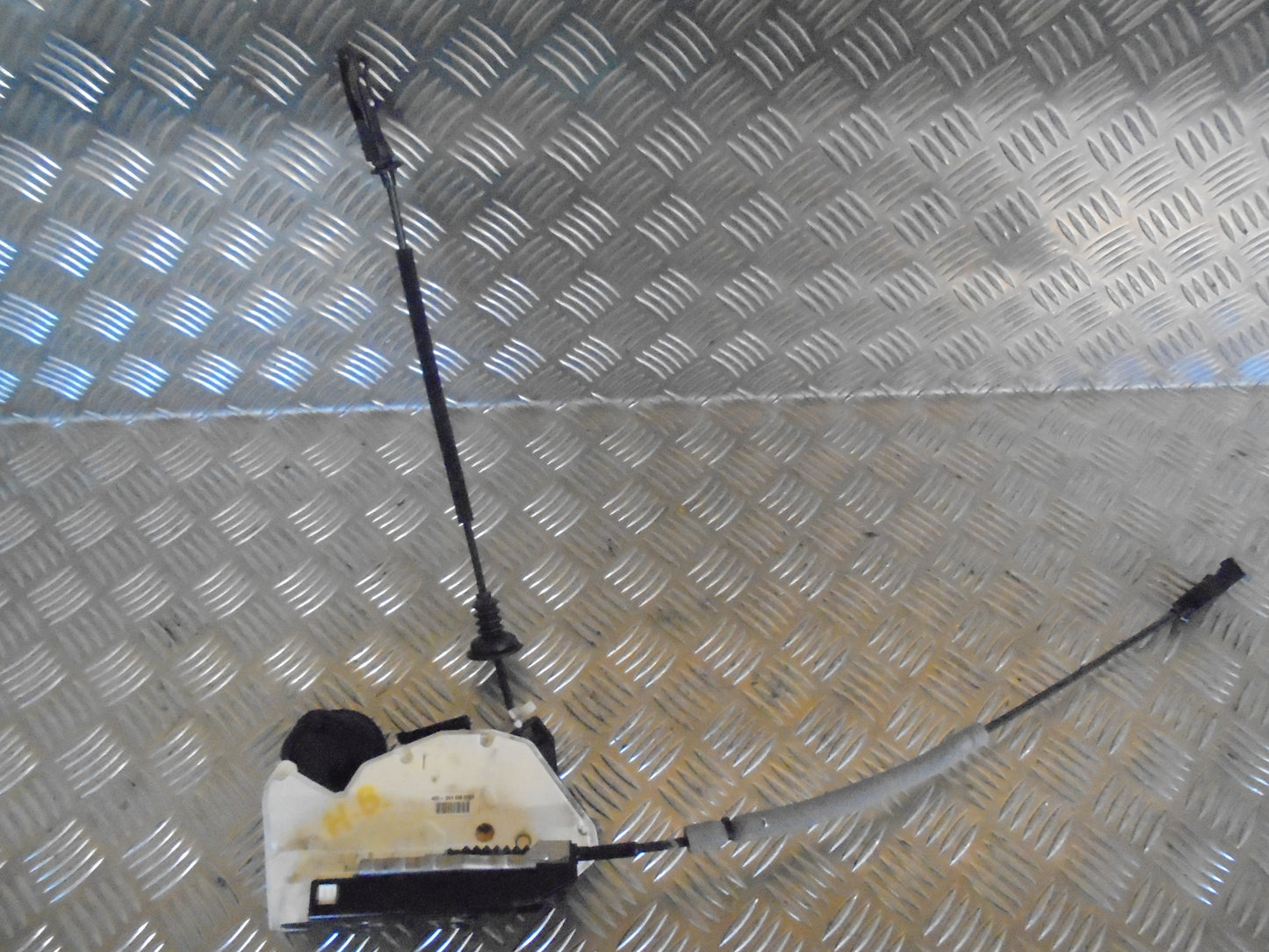 VW Golf 6 1K Dørlås Med OEM Nr. 5K4839016D Fra VW Ophugger