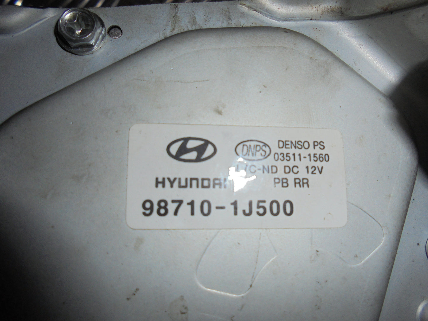 Hyundai I20 MA Bagrudevisker Motor Med OEM Nr. Ophugger Fra Hyundai Ophugger