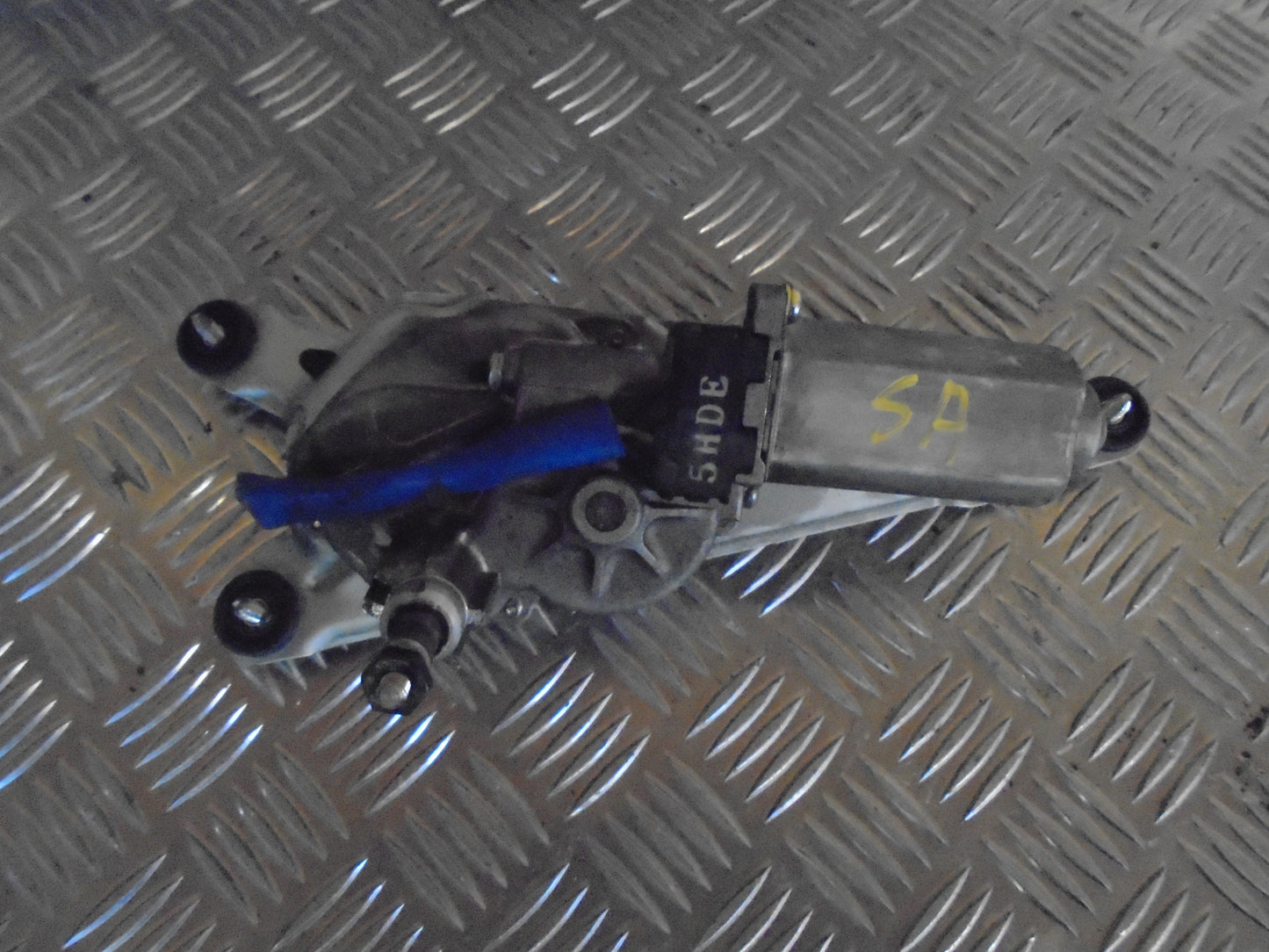 Hyundai I20 MA Bagrudevisker Motor Med OEM Nr. Ophugger Fra Hyundai Ophugger