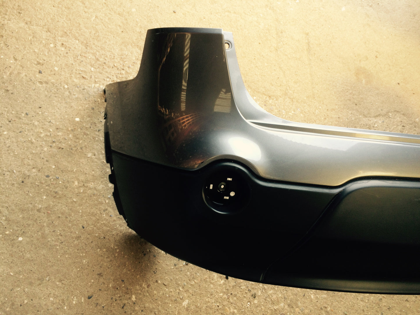Nissan Qashqai Bagkofanger Med OEM Nr. 850224EB0H Fra Nissan Ophugger