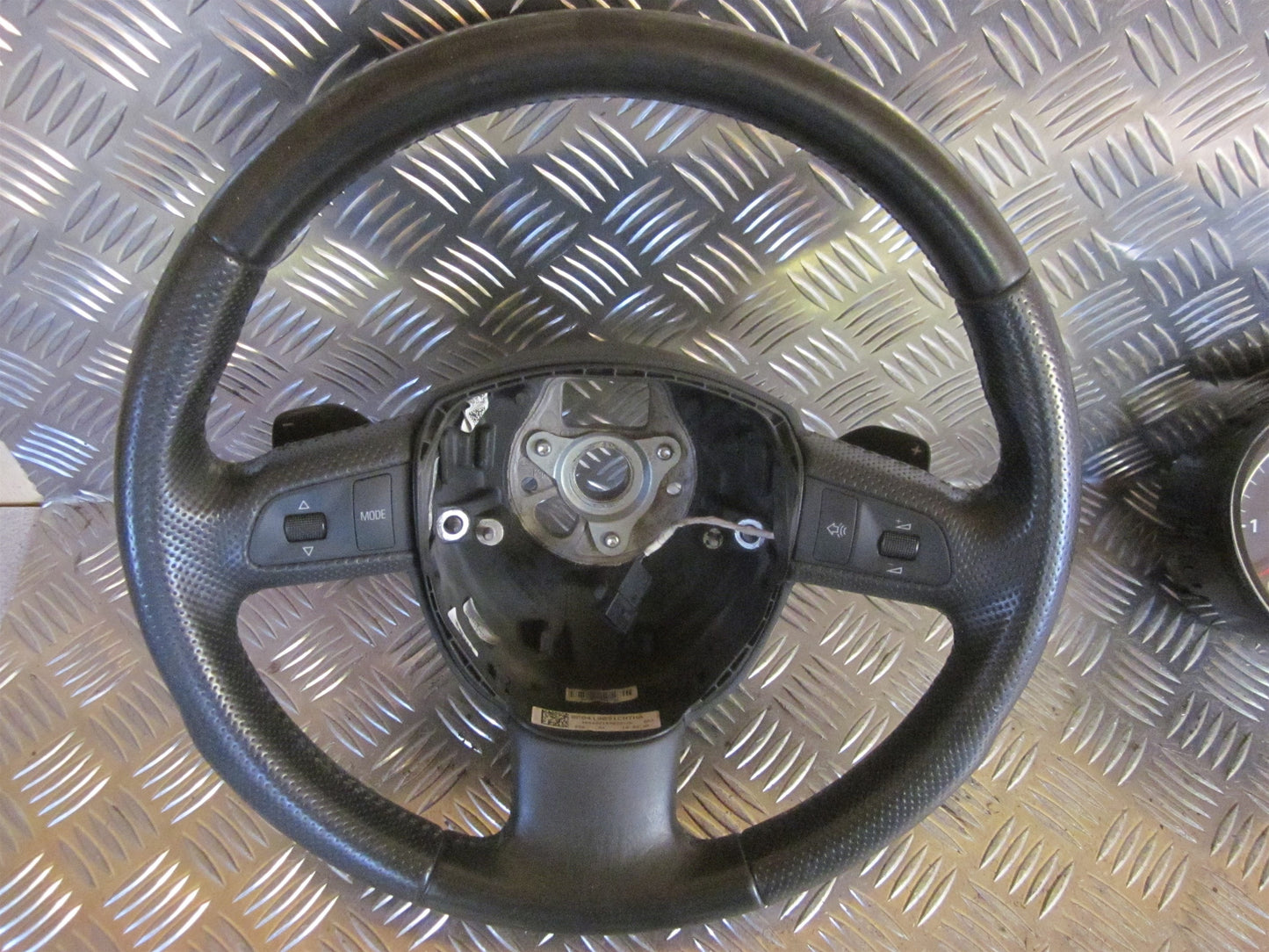 Audi A3 Rat Med OEM Nr. 8P0419091DE Fra Audi Ophugger