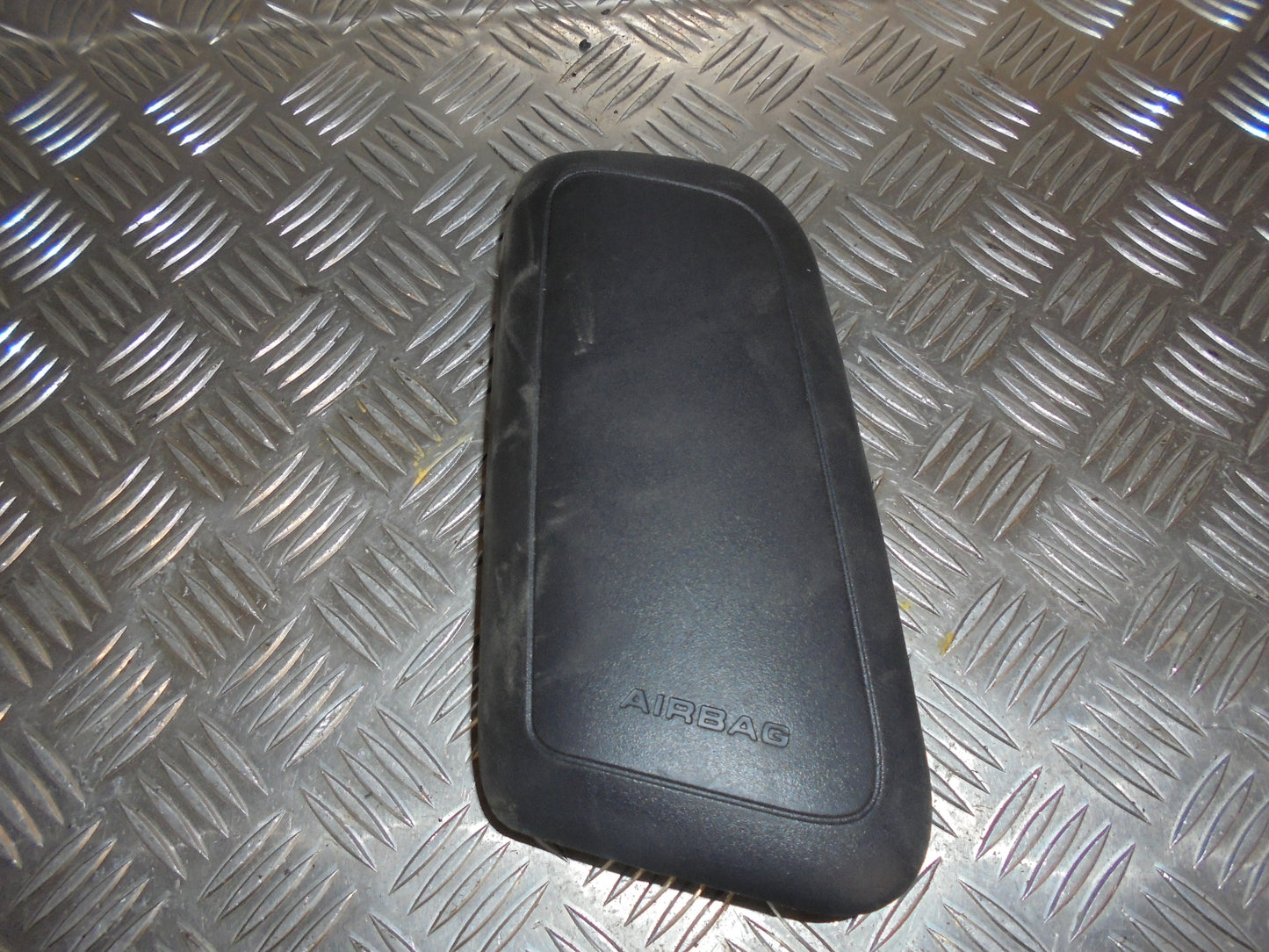 Peugeot 107 Airbag Side Med OEM Nr. Ophugger Fra Peugeot Ophugger