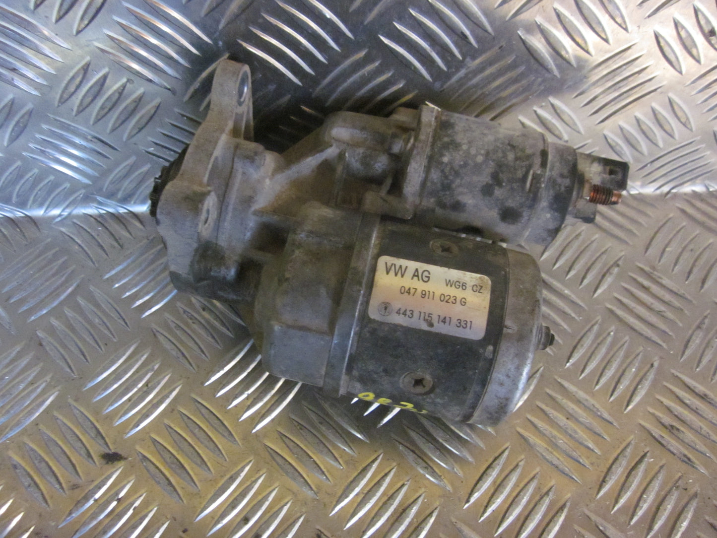 Skoda Fabia Starter Med OEM Nr. 047911023G Fra Skoda Ophugger