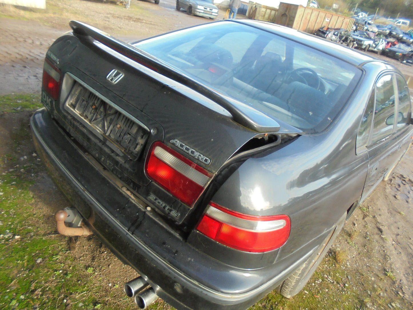 Honda Accord 4/D-5/D CE Pluk-Selv-Bil Med OEM Nr. Ophugger Fra Honda Ophugger
