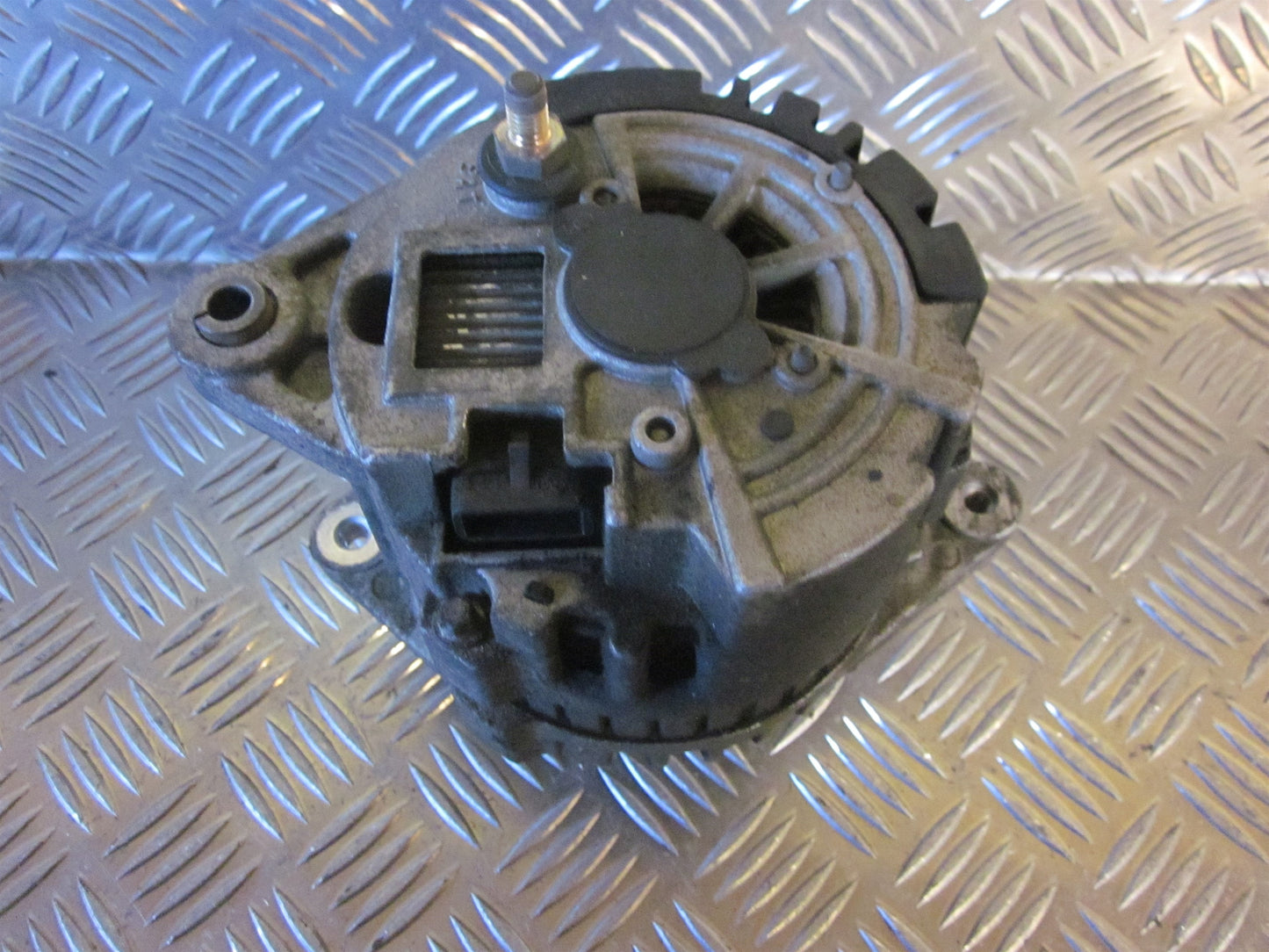 Daewoo Lanos Generator Med OEM Nr. Ophugger Fra Daewoo Ophugger