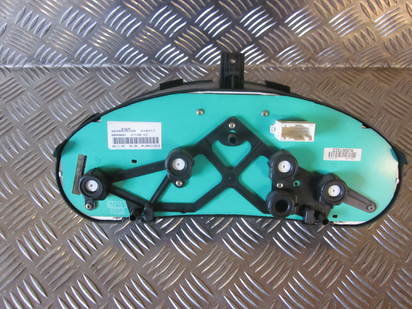 Peugeot 206 Speedometer - Instrument Med OEM Nr. 6104TZ Fra Peugeot Ophugger