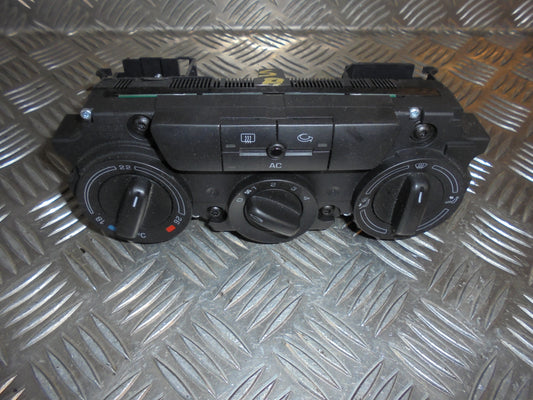 Skoda Octavia Varmeregulering Med OEM Nr. 1Z0820047K Fra Skoda Ophugger