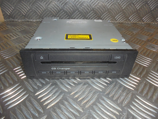 Skoda Octavia Radio M/Cd Med OEM Nr. 1Z0035111A Fra Skoda Ophugger