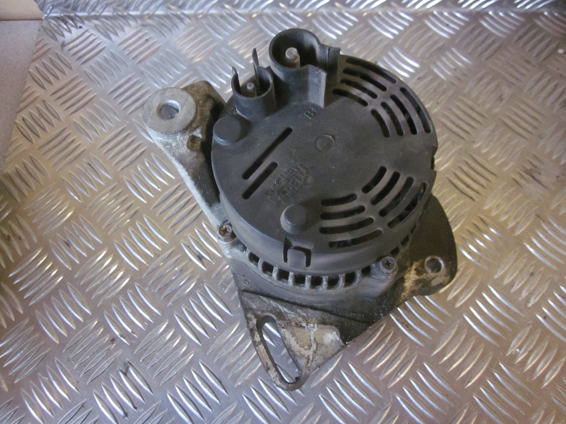 Fiat Punto II Generator Med OEM Nr. Ophugger Fra Fiat Ophugger