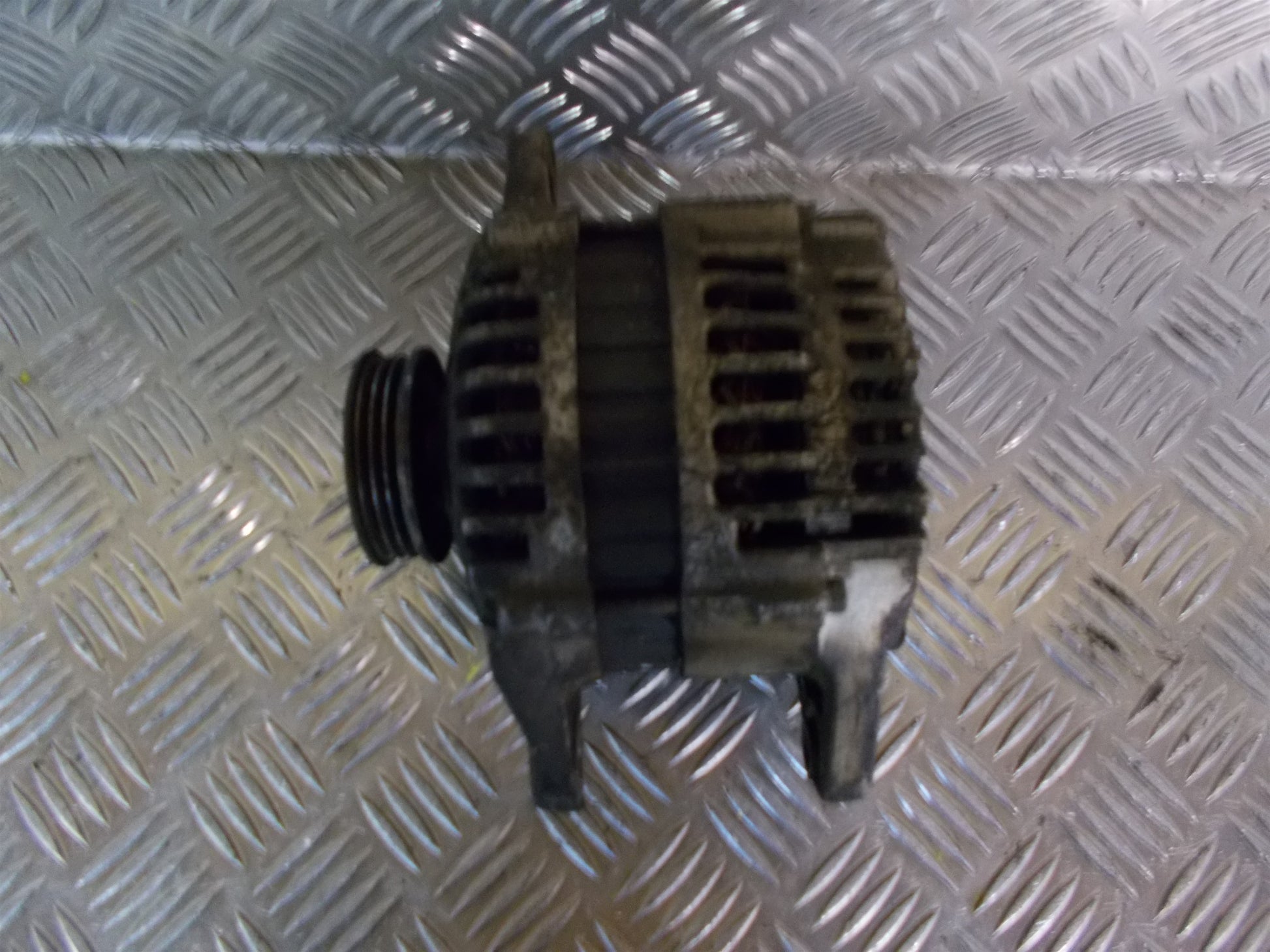 Kia Clarus Generator Med OEM Nr. 0K9A418300 Fra Kia Ophugger