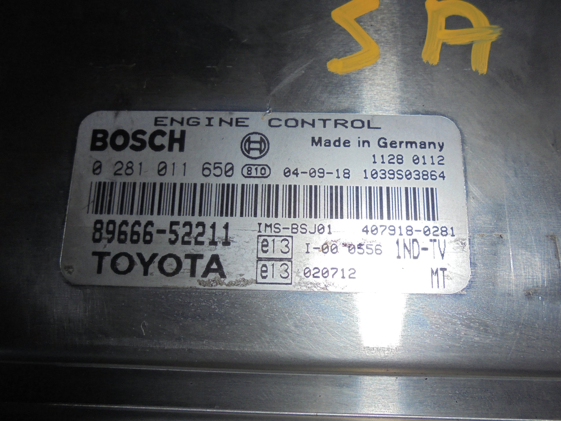 Toyota Yaris Verso Motorstyring - Motorstyreboks - Injection Elboks Med OEM Nr. Ophugger Fra Toyota Ophugger