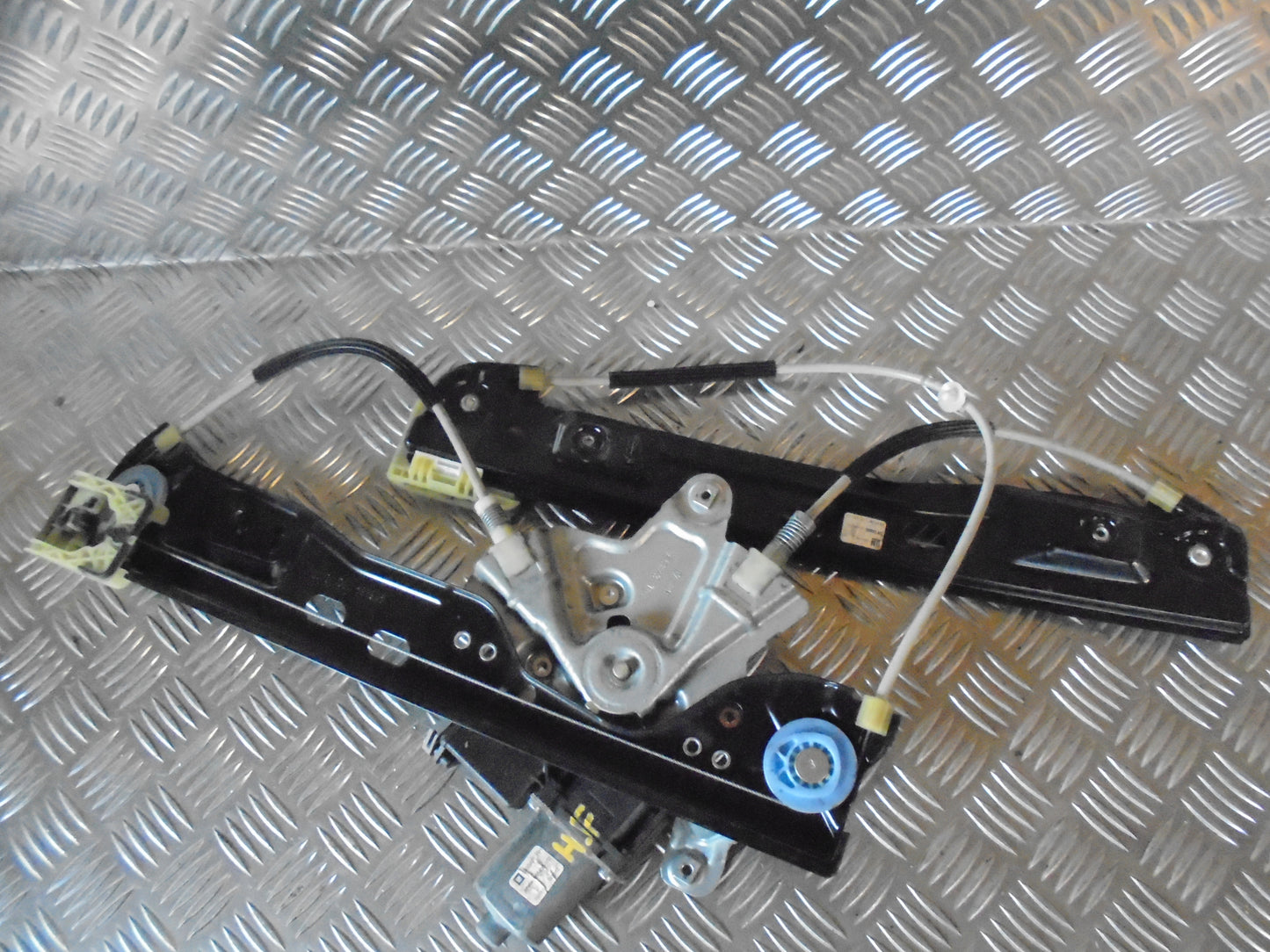 Opel Insignia A Rudemotor - Rudehejs Med OEM Nr. Ophugger Fra Opel Ophugger