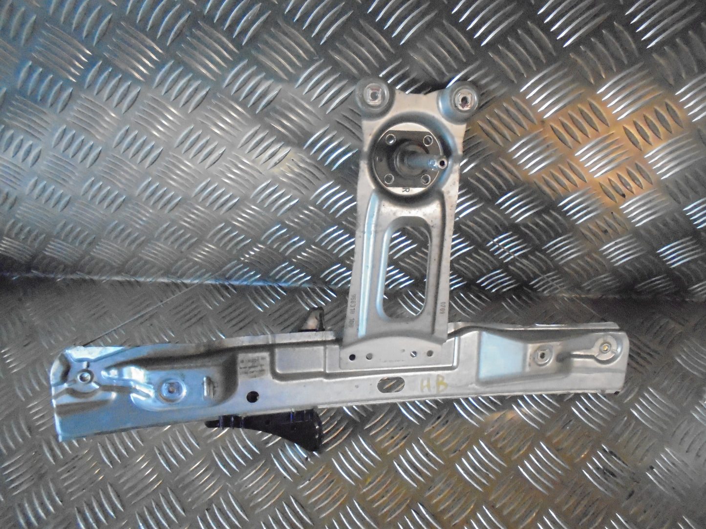 Opel Insignia A Rudemotor - Rudehejs Med OEM Nr. Ophugger Fra Opel Ophugger