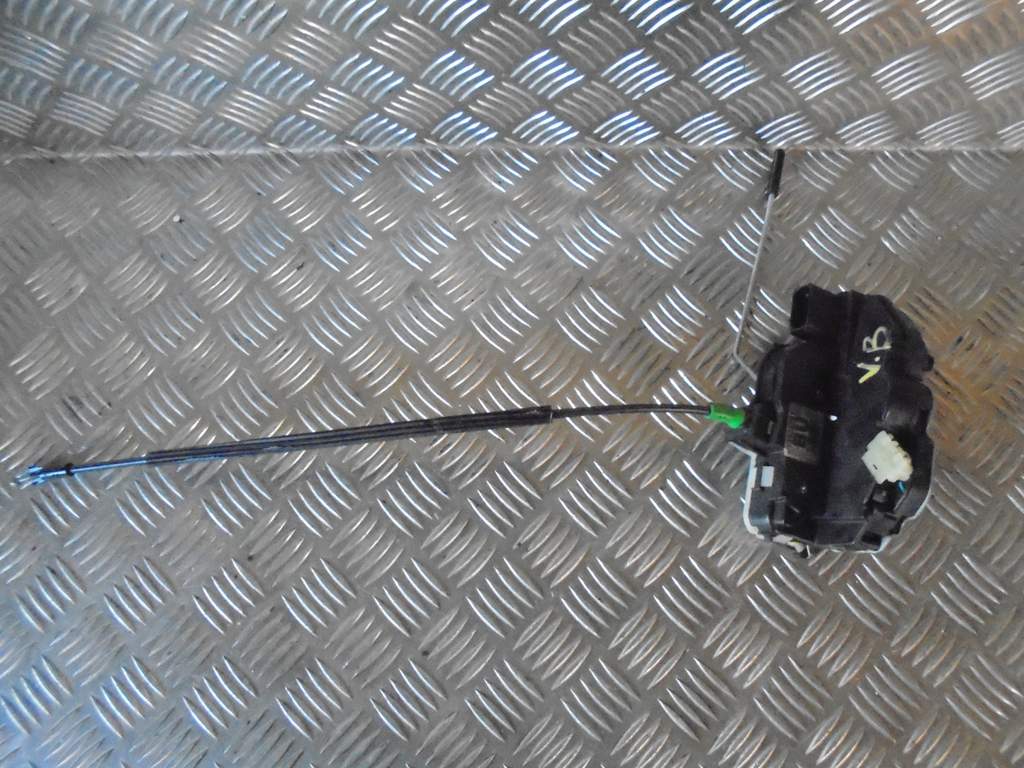 Opel Insignia A Dørlås Med OEM Nr. 13503787 Fra Opel Ophugger