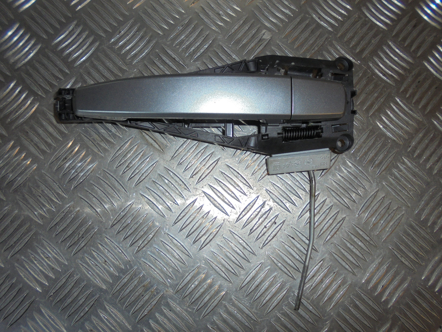 Opel Insignia A Håndtag Udvendig Med OEM Nr. Ophugger Fra Opel Ophugger