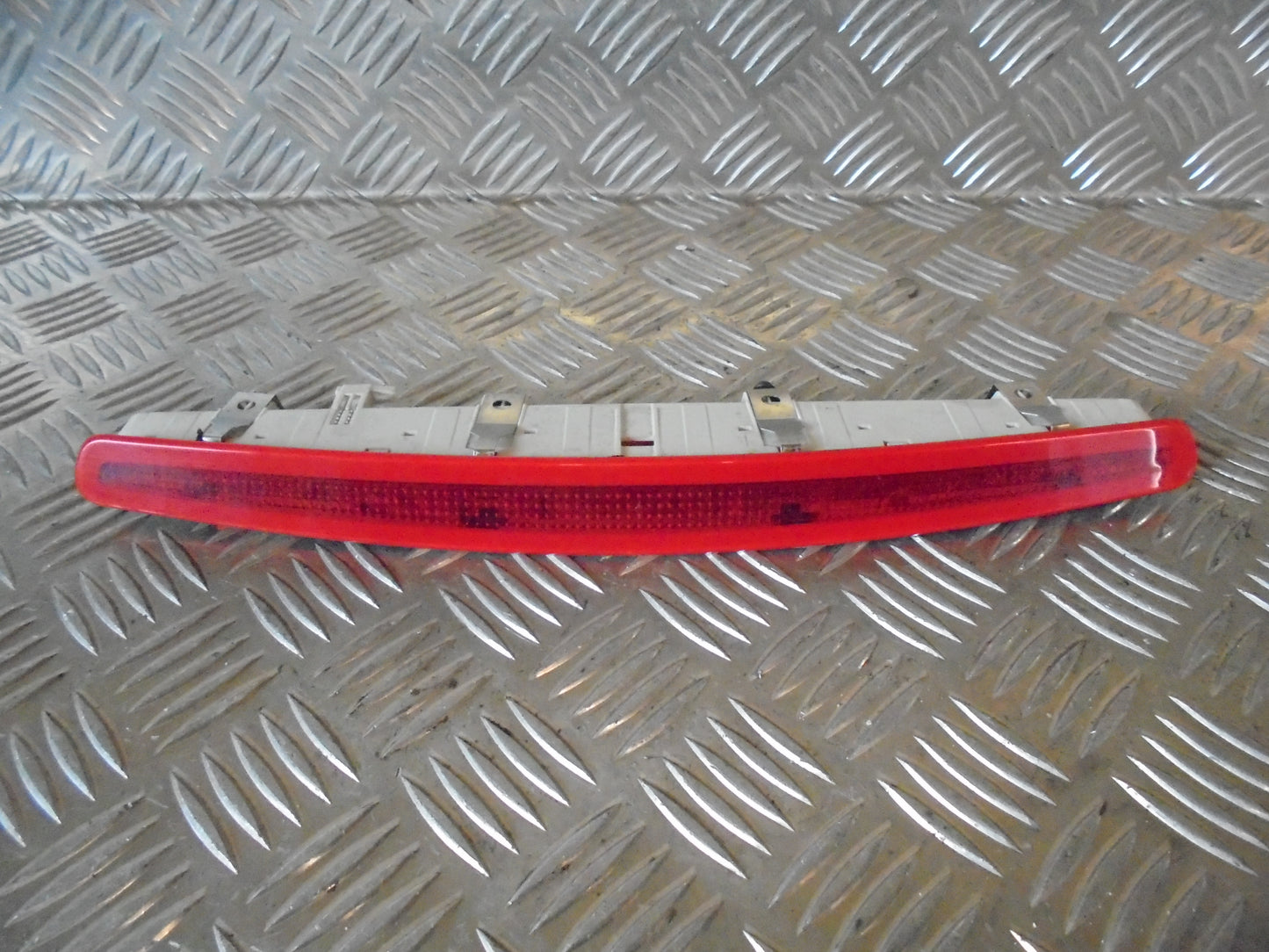 Opel Insignia A Bremselys Med OEM Nr. Ophugger Fra Opel Ophugger