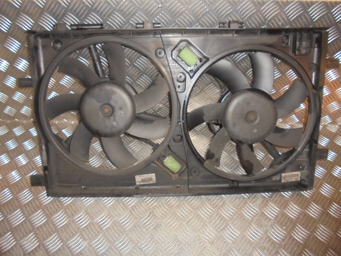 Opel Insignia A Kølerblæser El Med OEM Nr. Ophugger Fra Opel Ophugger