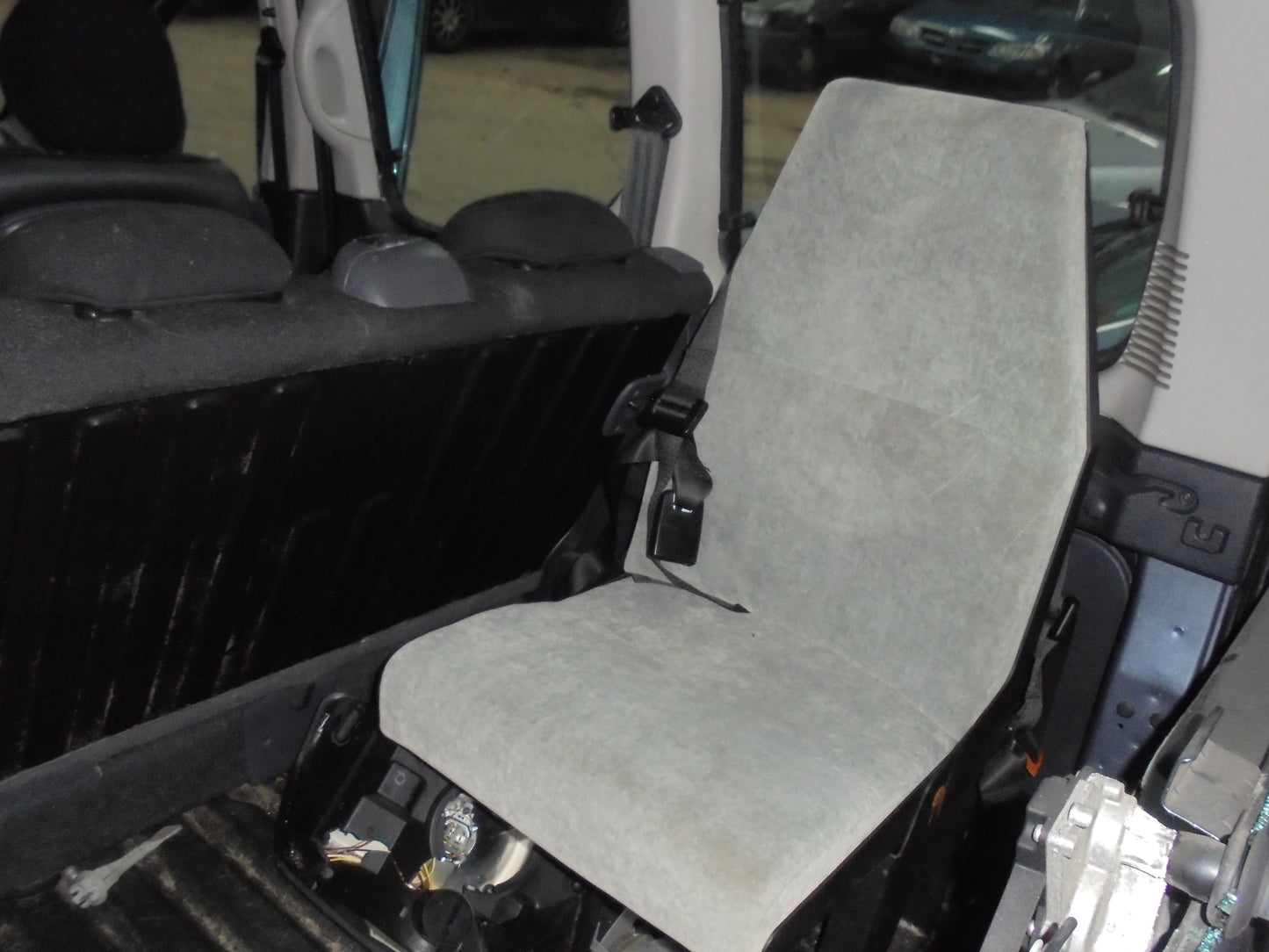 Citroen Berlingo Pluk-Selv-Bil Med OEM Nr. Ophugger Fra Citroen Ophugger
