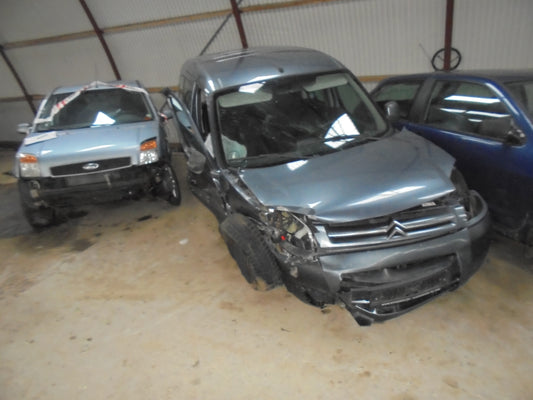 Citroen Berlingo Pluk-Selv-Bil Med OEM Nr. Ophugger Fra Citroen Ophugger