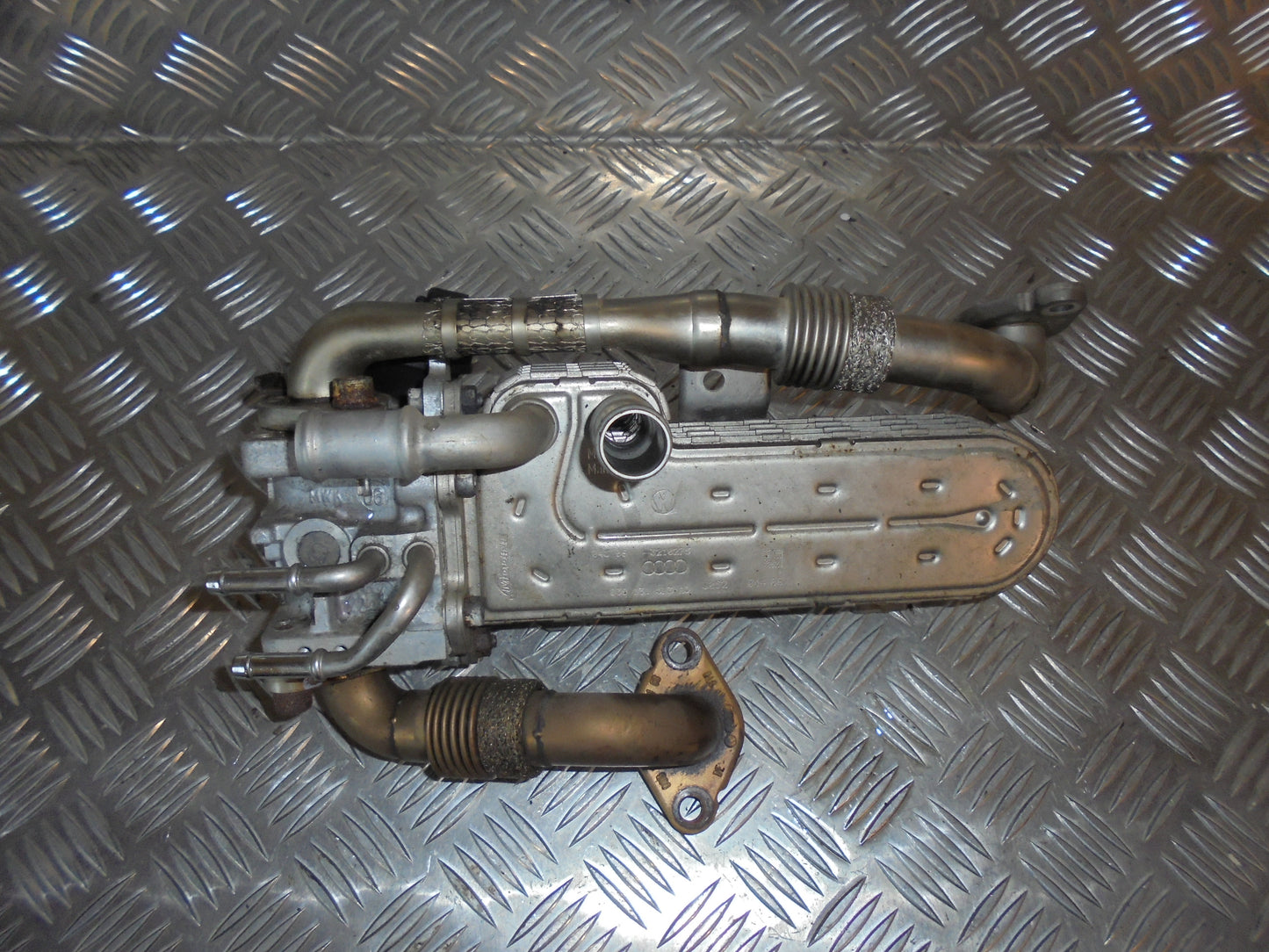 VW Touran 1T GP Køler Egr Med OEM Nr. 03B131513AD Fra VW Ophugger