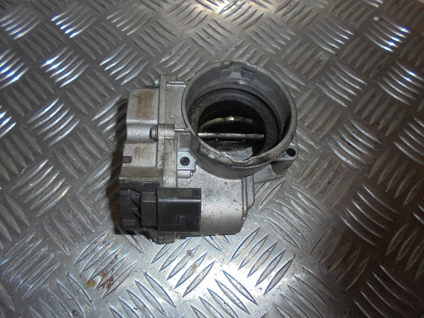 VW Touran 1T GP Spjældhus Med OEM Nr. 03G128063A Fra VW Ophugger