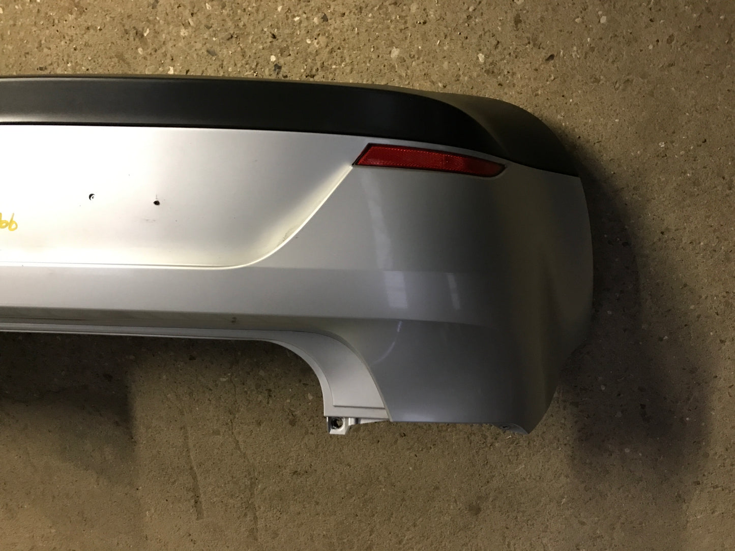 Seat Ibiza 6J Bagkofanger Med OEM Nr. 6J3807421 Fra Seat Ophugger