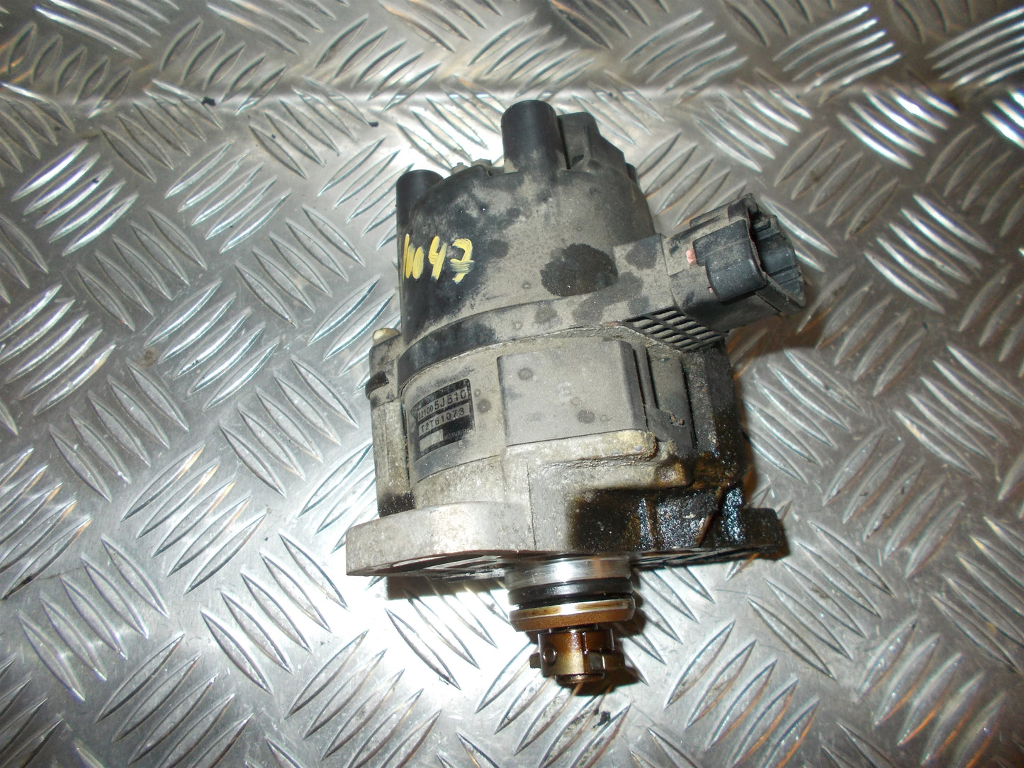 Nissan Primera P11 Strømfordeler El Med OEM Nr. Ophugger Fra Nissan Ophugger