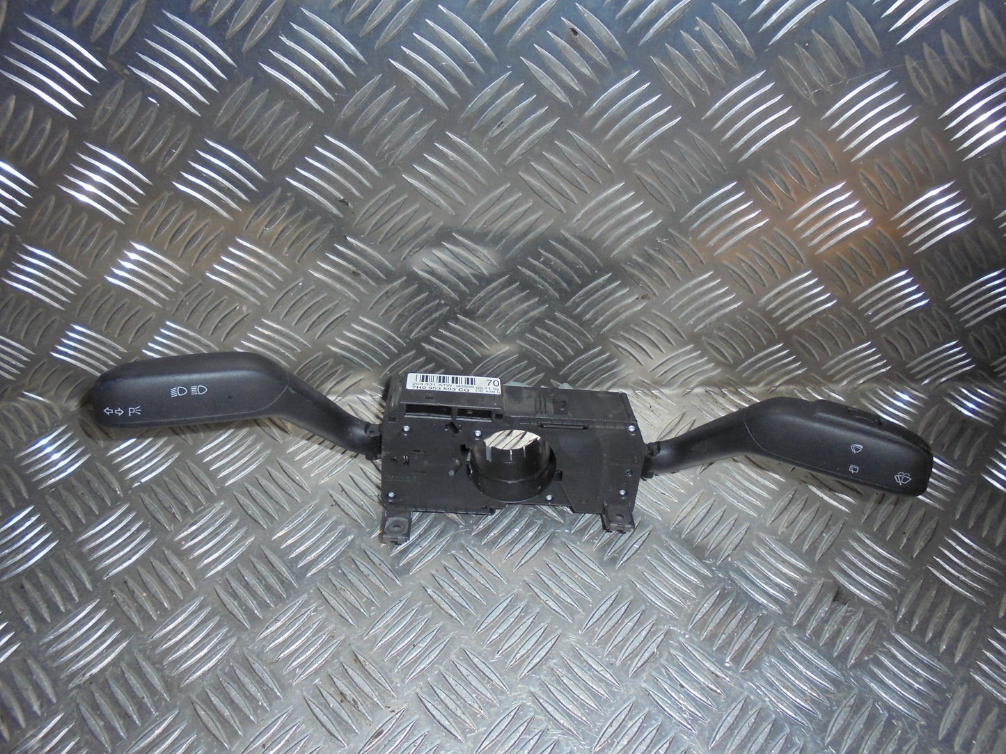 Seat Ibiza 6J Kontakt Combi Med OEM Nr. Ophugger Fra Seat Ophugger
