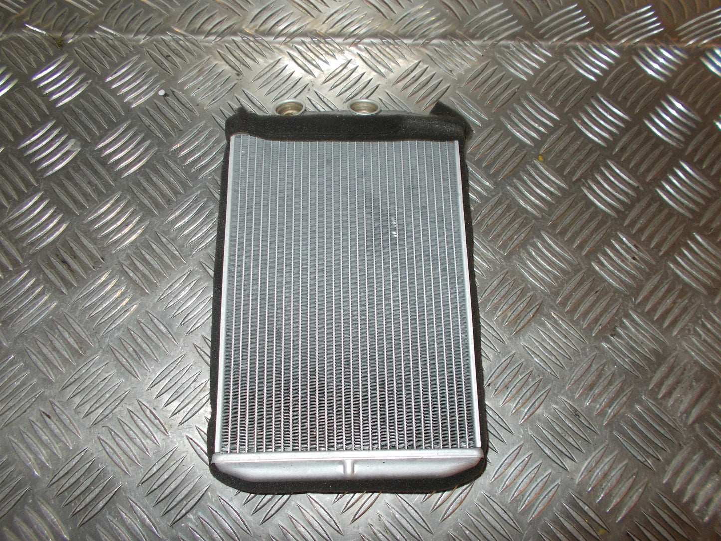Renault Kangoo 2 Varmeelement Med OEM Nr. 5F2110100 Fra Renault Ophugger