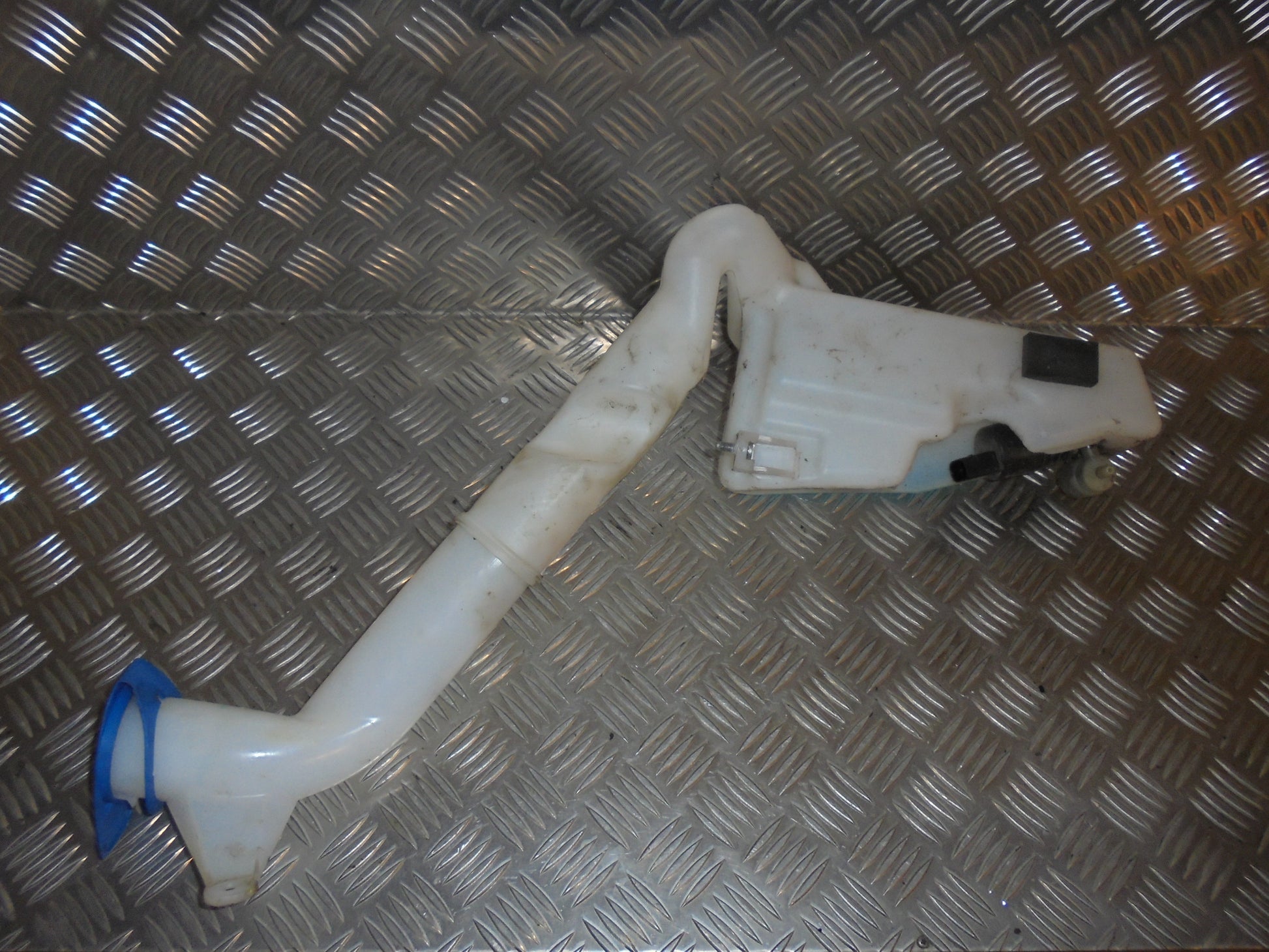 Seat Ibiza 6J Sprinkler M/Motor Med OEM Nr. 6Q0955453N Fra Seat Ophugger