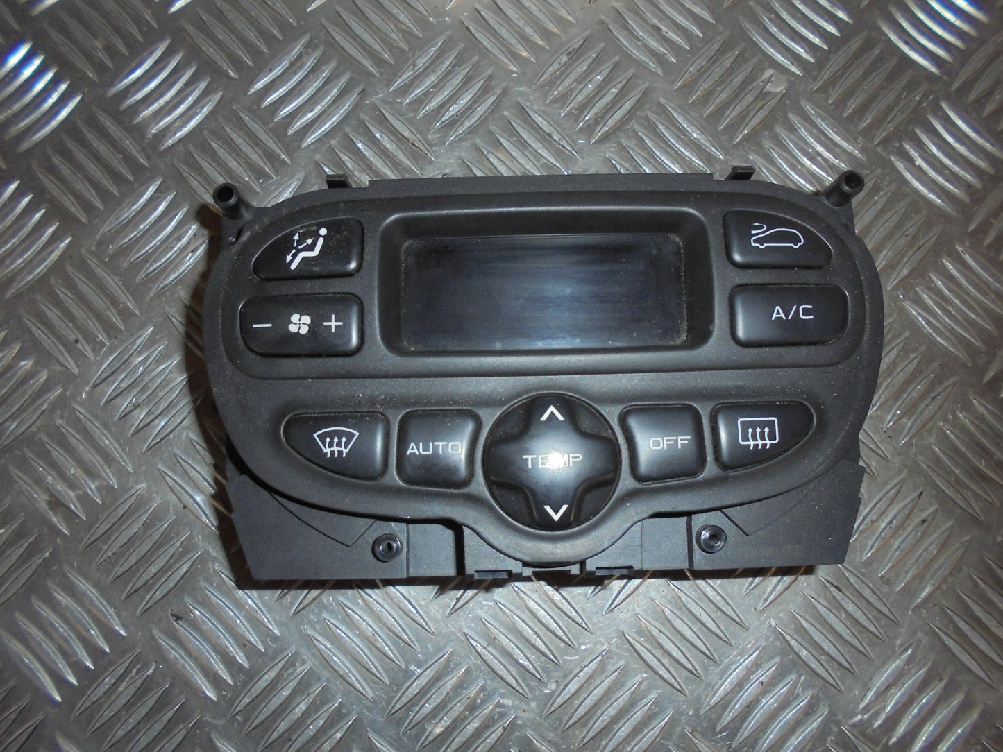 Peugeot 307 Varmeregulering Med OEM Nr. 96430991XT Fra Peugeot Ophugger