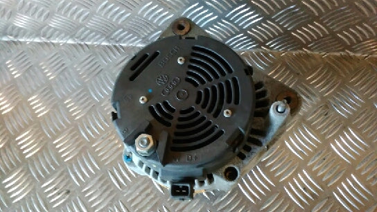 VW Polo CLA Variant 6K Generator Med OEM Nr. 028903025GX Fra VW Ophugger