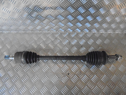 Suzuki Swift Trækaksel For V Med OEM Nr. 4410272K00 Fra Suzuki Ophugger