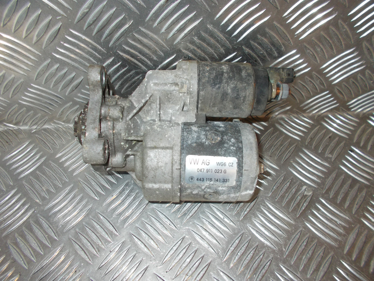 Skoda Fabia Starter Med OEM Nr. 047911023G Fra Skoda Ophugger