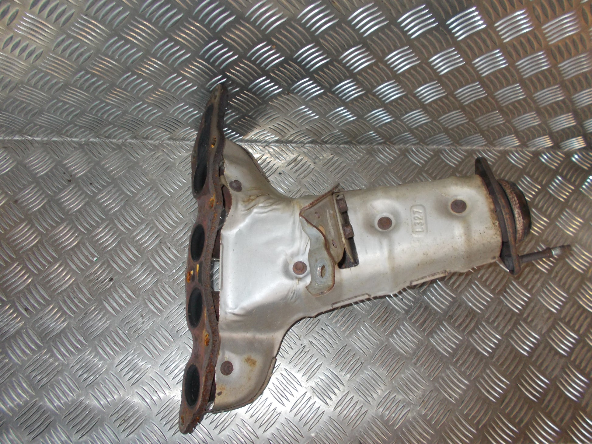 Mazda 6 GH Manifold Ud Med OEM Nr. Ophugger Fra Mazda Ophugger