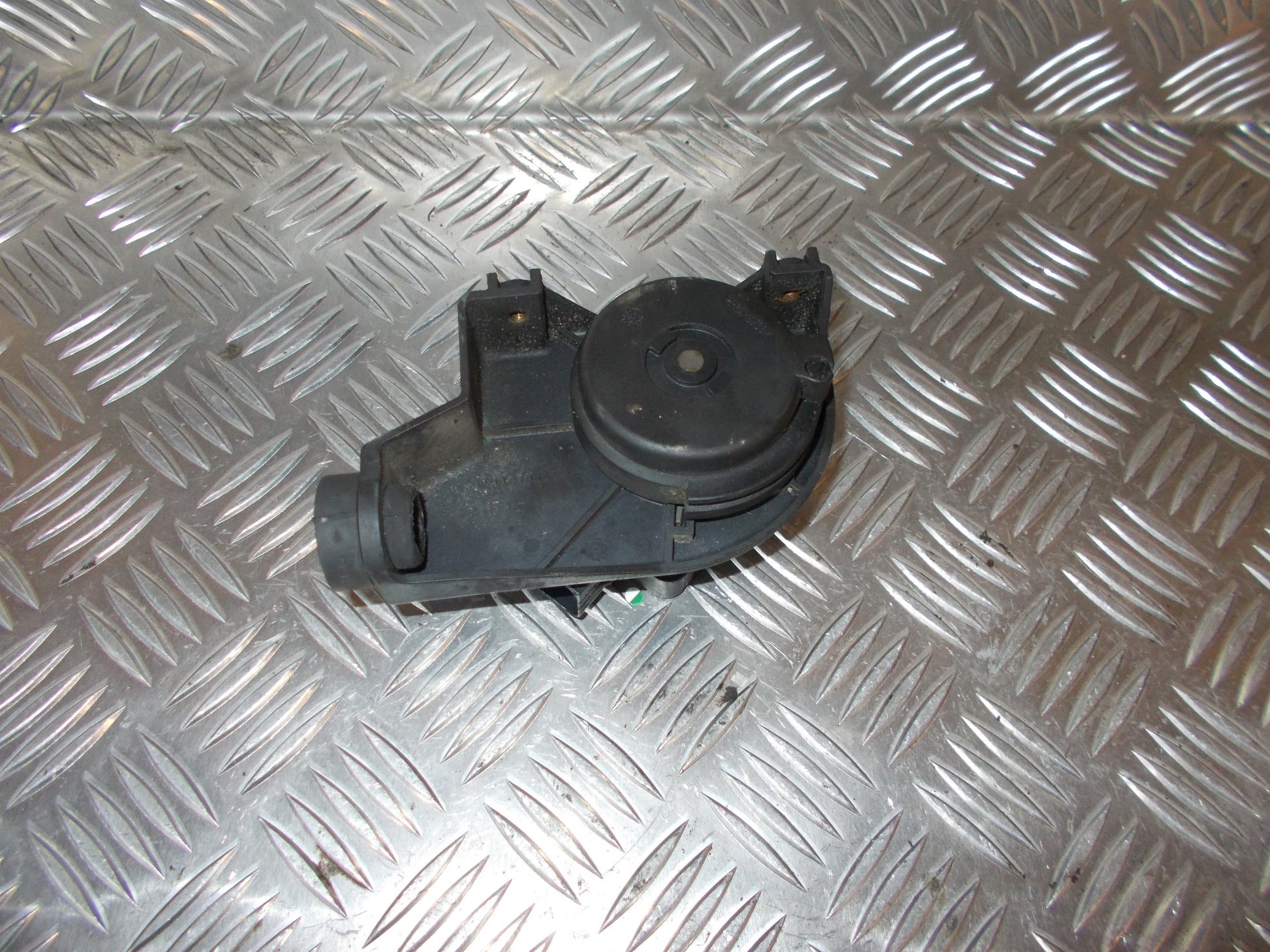 Peugeot 406 Spjældhus Med OEM Nr. Ophugger Fra Peugeot Ophugger