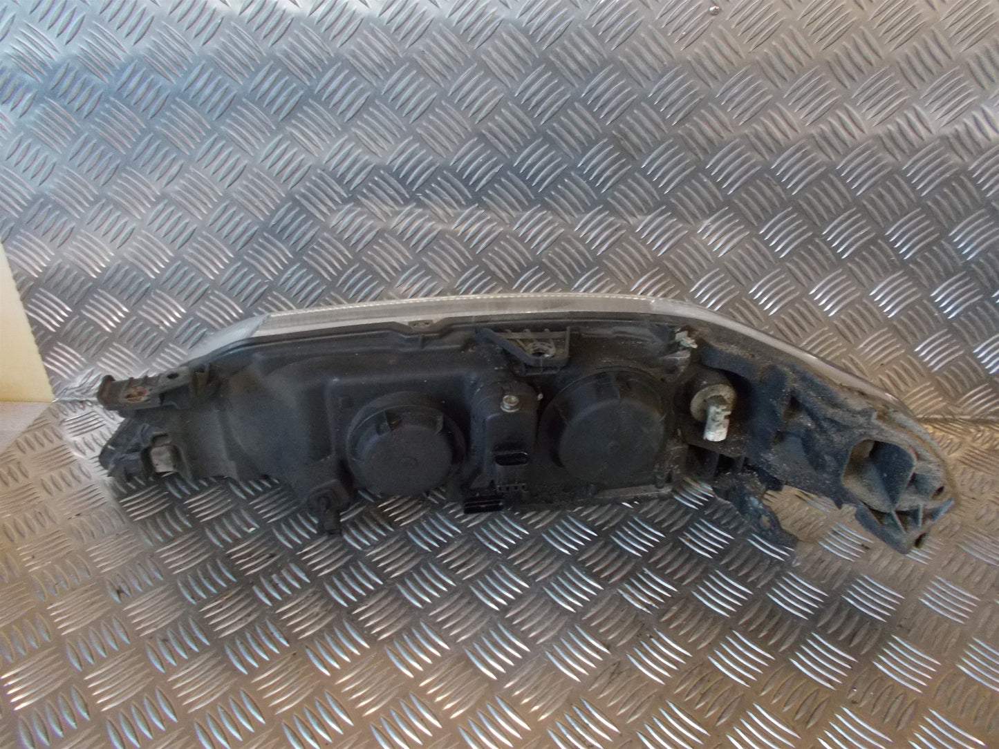 Renault Laguna 2 Forlygte Med OEM Nr. 7701061671 Fra Renault Ophugger
