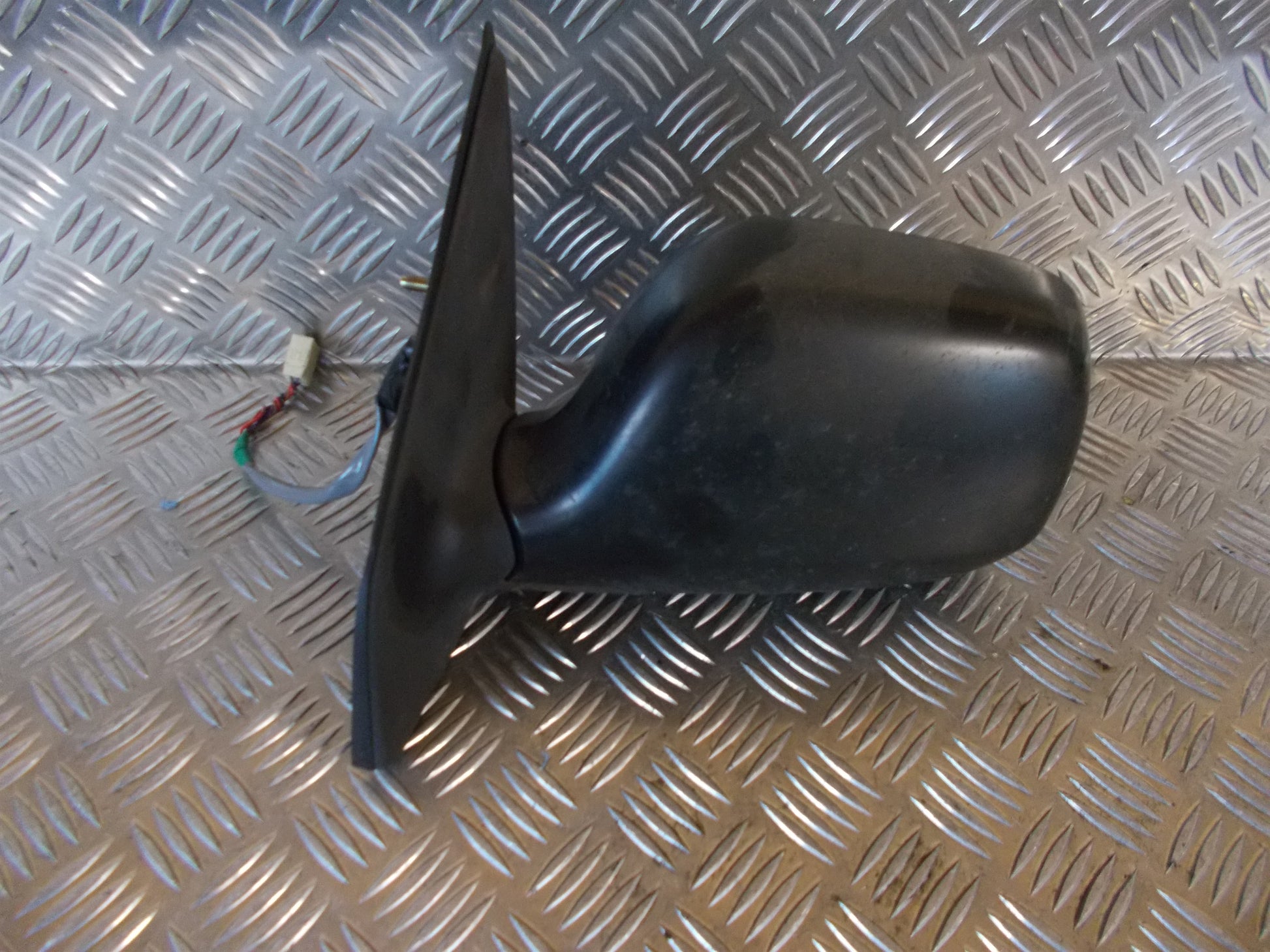 Toyota Yaris Verso Sidespejl Med OEM Nr. Ophugger Fra Toyota Ophugger