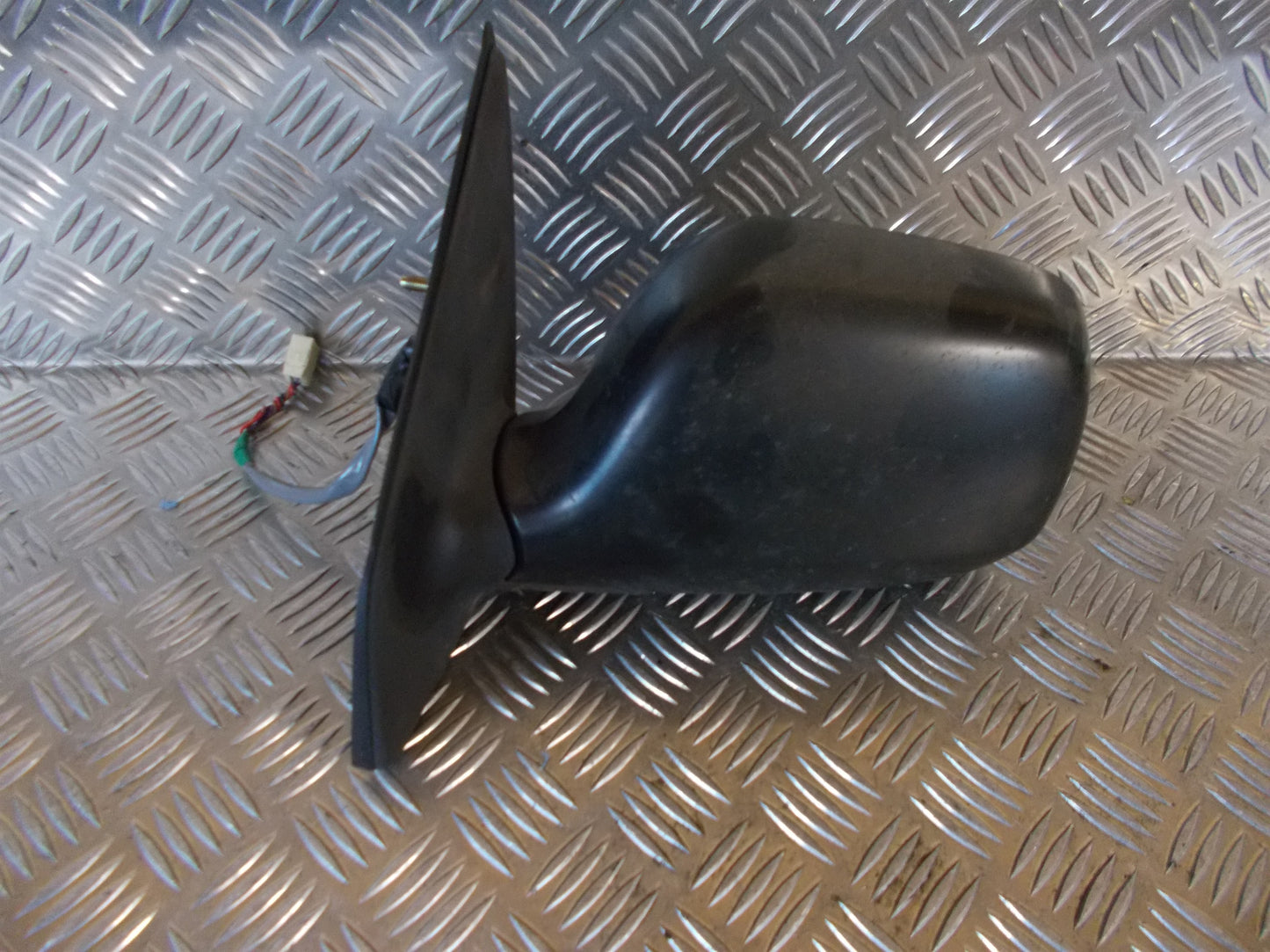 Toyota Yaris Verso Sidespejl Med OEM Nr. Ophugger Fra Toyota Ophugger