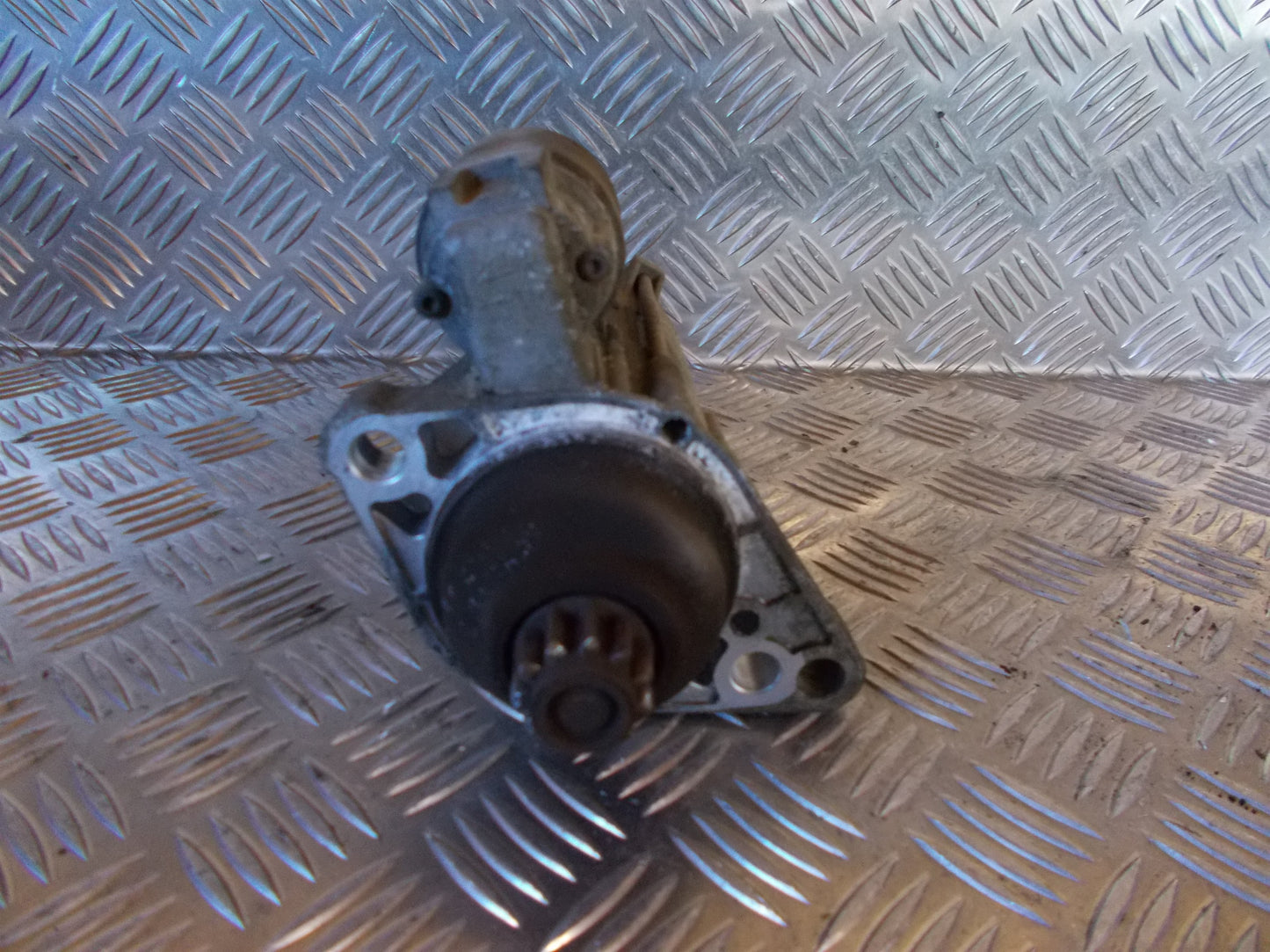 VW Passat 3C Starter Med OEM Nr. 02Z911023H Fra VW Ophugger