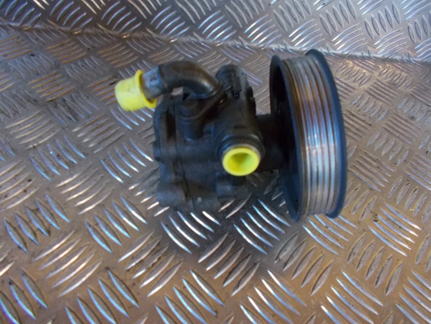 VW Caddy 2K Servopumpe Med OEM Nr. Ophugger Fra VW Ophugger