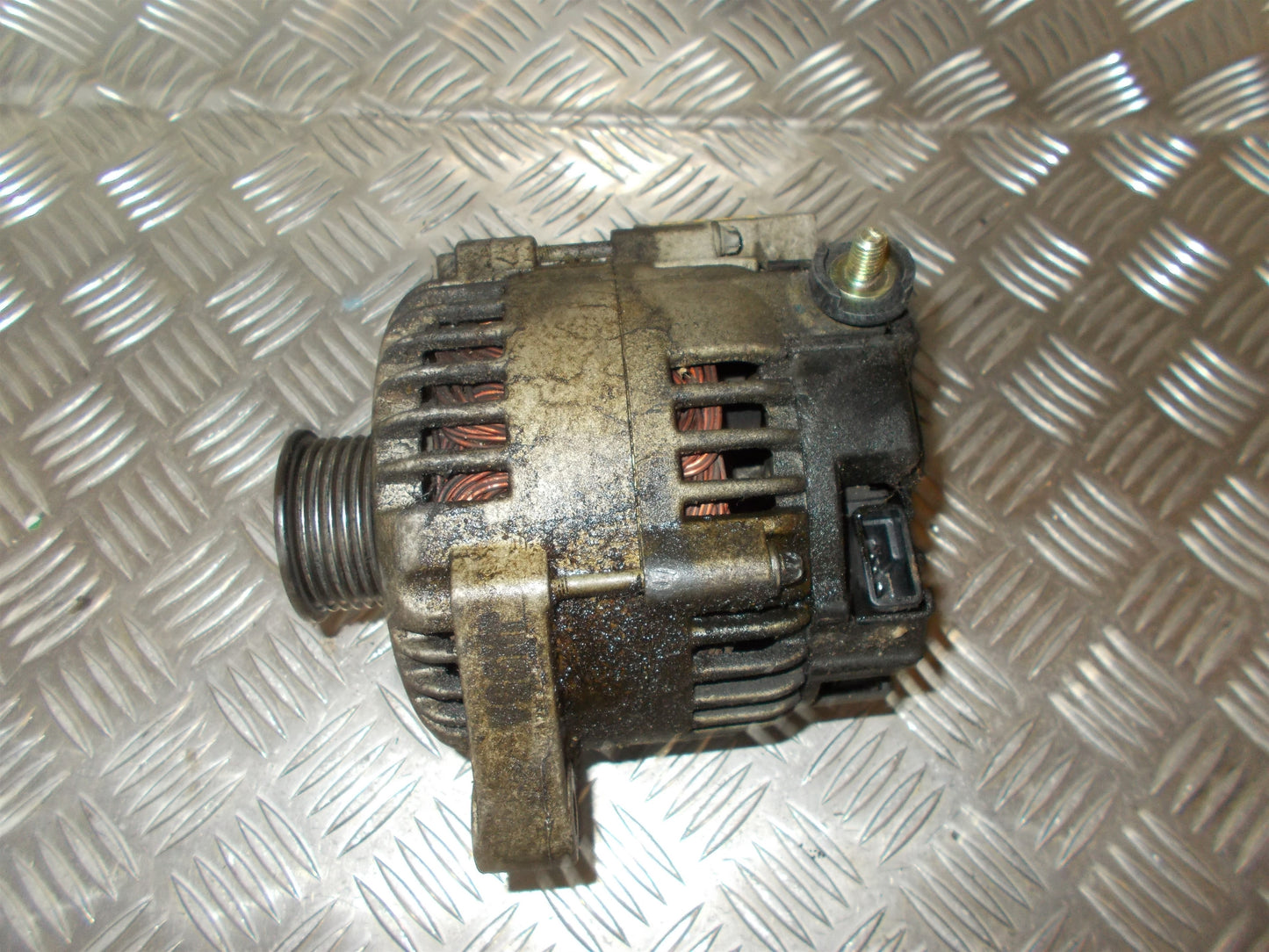 Daewoo Tacuma Generator Med OEM Nr. Ophugger Fra Daewoo Ophugger