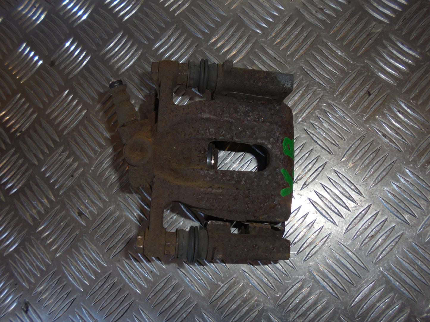 Mercedes A W169 Bremsekaliber Vb Med OEM Nr. Ophugger Fra Mercedes Ophugger