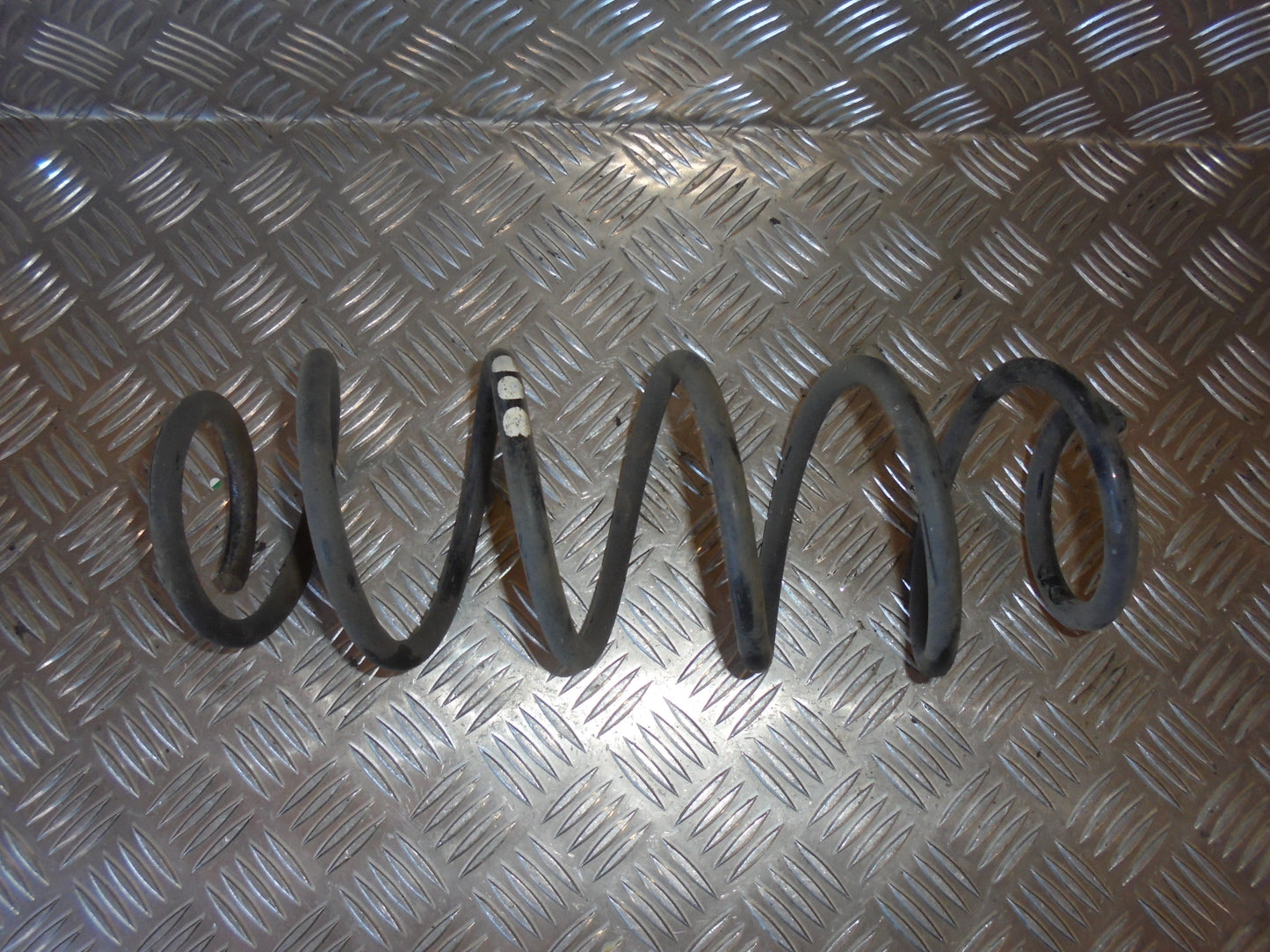 Mercedes A W169 Bagfjeder Spiral Med OEM Nr. Ophugger Fra Mercedes Ophugger